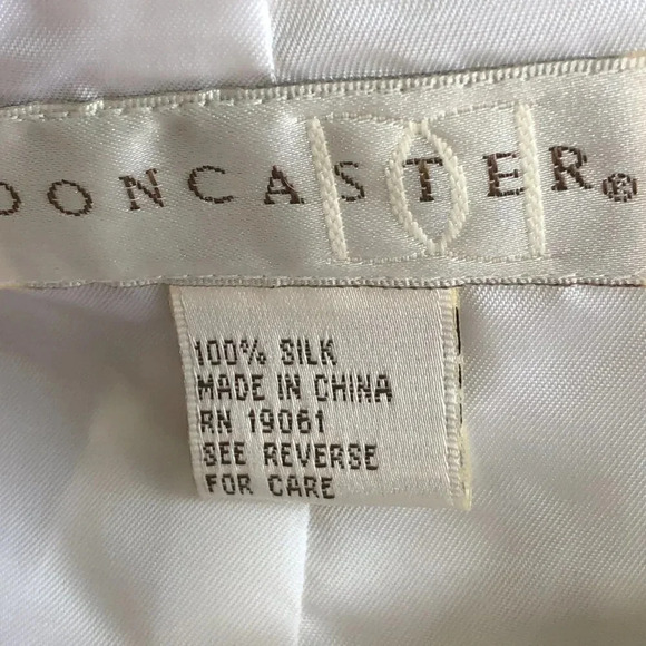 Doncaster 100% Silk Ivory Polka Dot V Neck Formal Top Size 12 - Picture 5 of 7